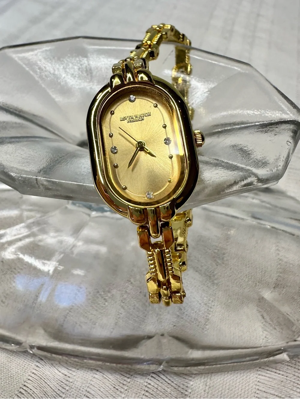 Vintage-inspired Dainty Gold Bracelet Watch